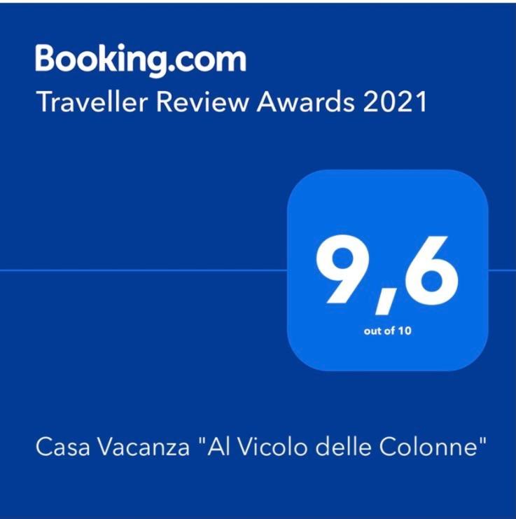 Casa Vacanza "Al Vicolo Delle Colonne" Салерно Екстер'єр фото